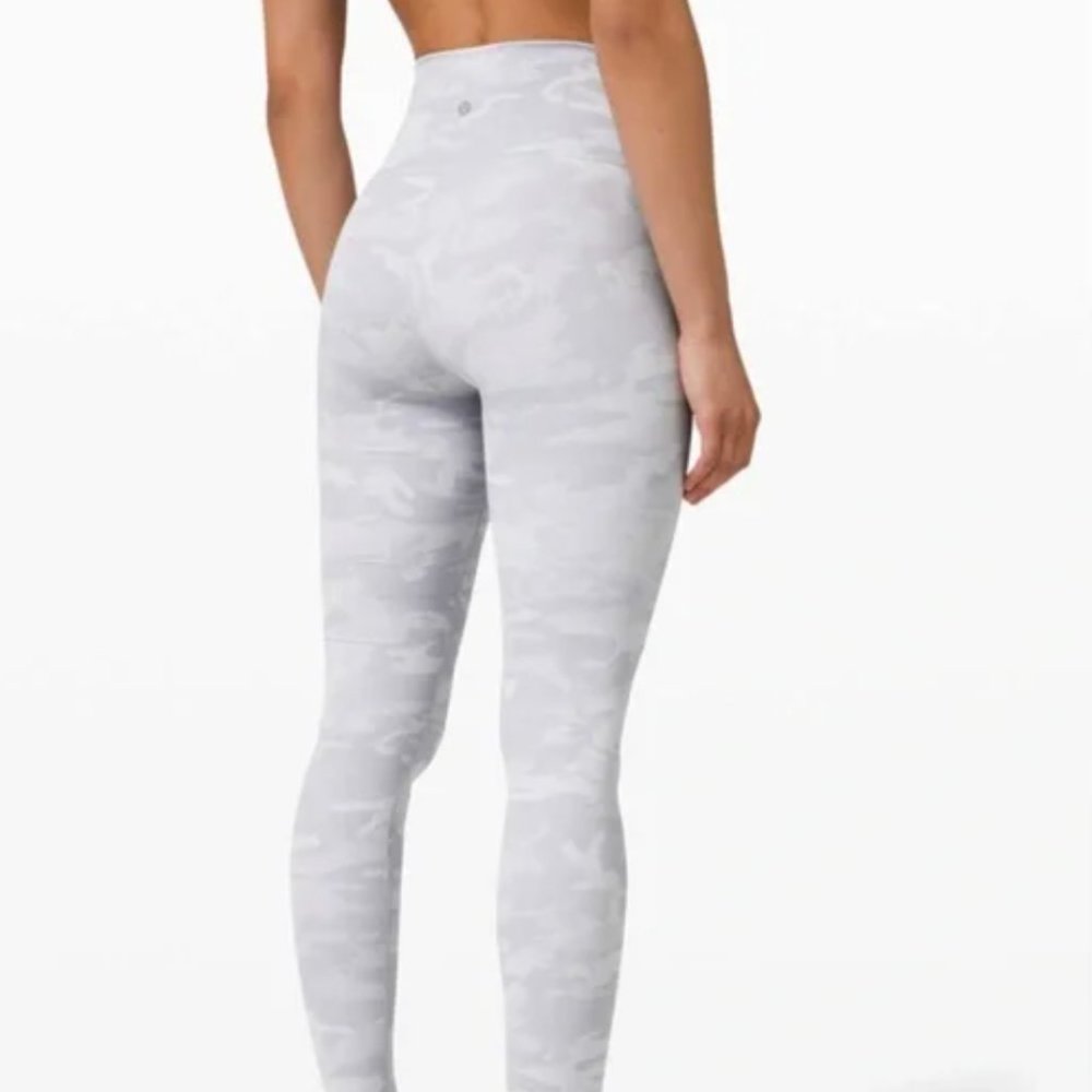 Wunder Under 28" Incognito Camo Jacquard Alpine White Starlight
